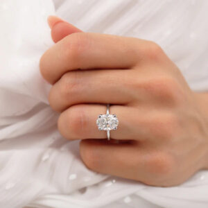 Lab Grown Diamond Ring : Solitaire Oval